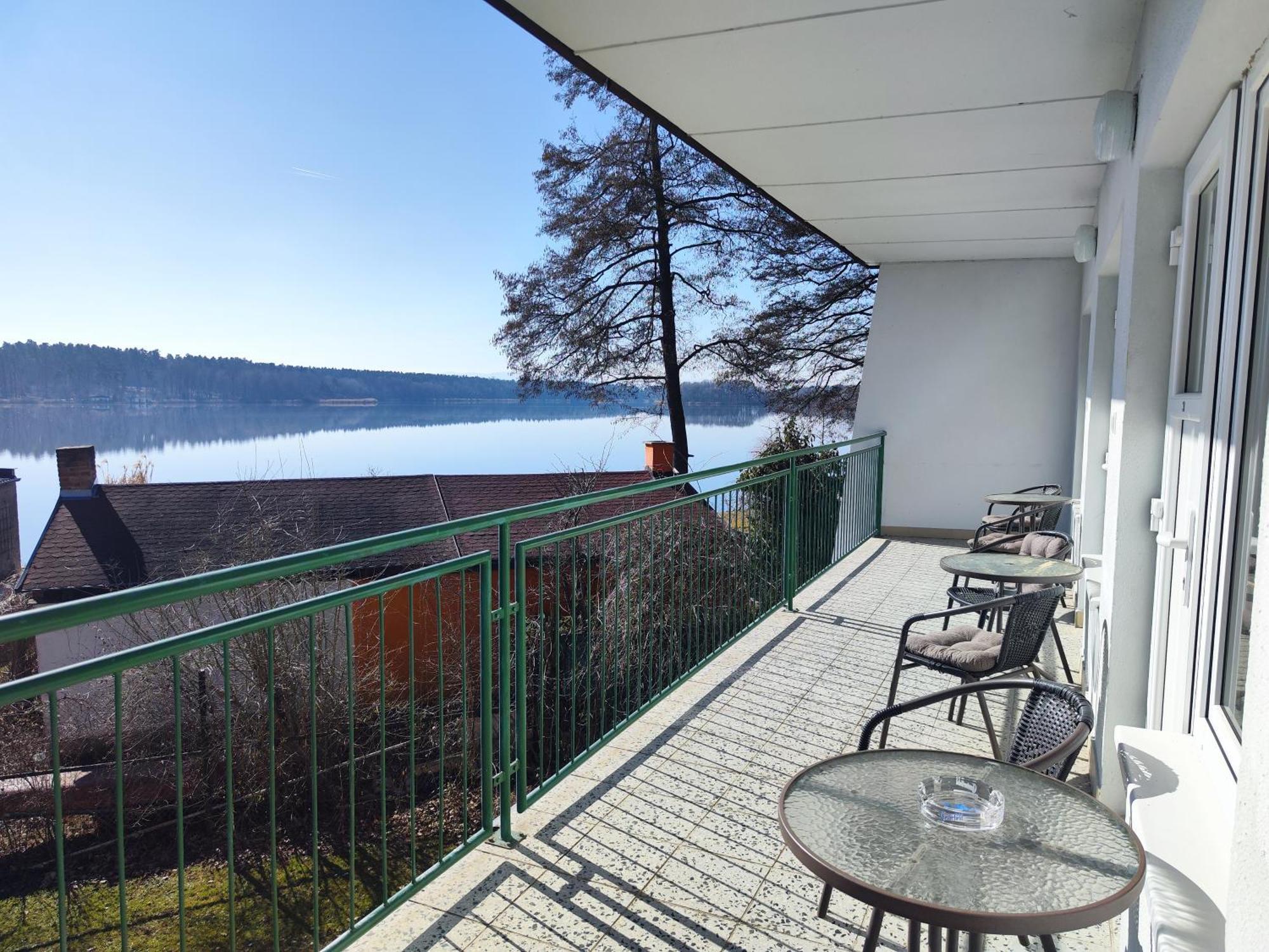 Hotel Yacht Club Bezdrev Hluboká nad Vltavou Zewnętrze zdjęcie