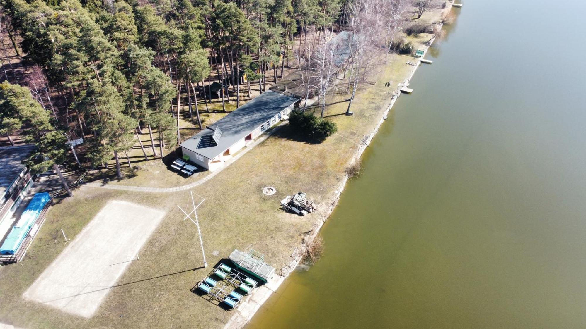 Hotel Yacht Club Bezdrev Hluboká nad Vltavou Zewnętrze zdjęcie
